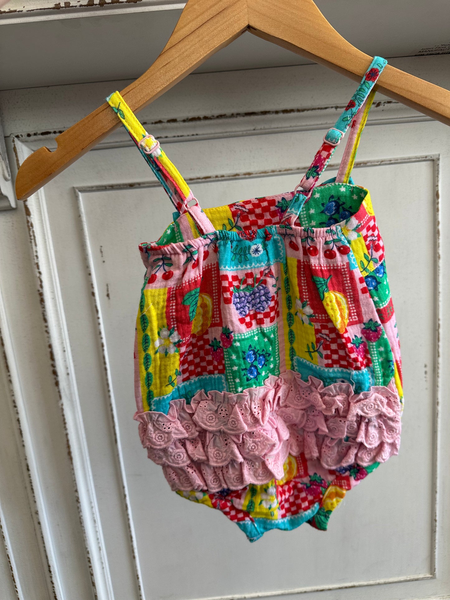 Bow Front Bubble - Picnic Party